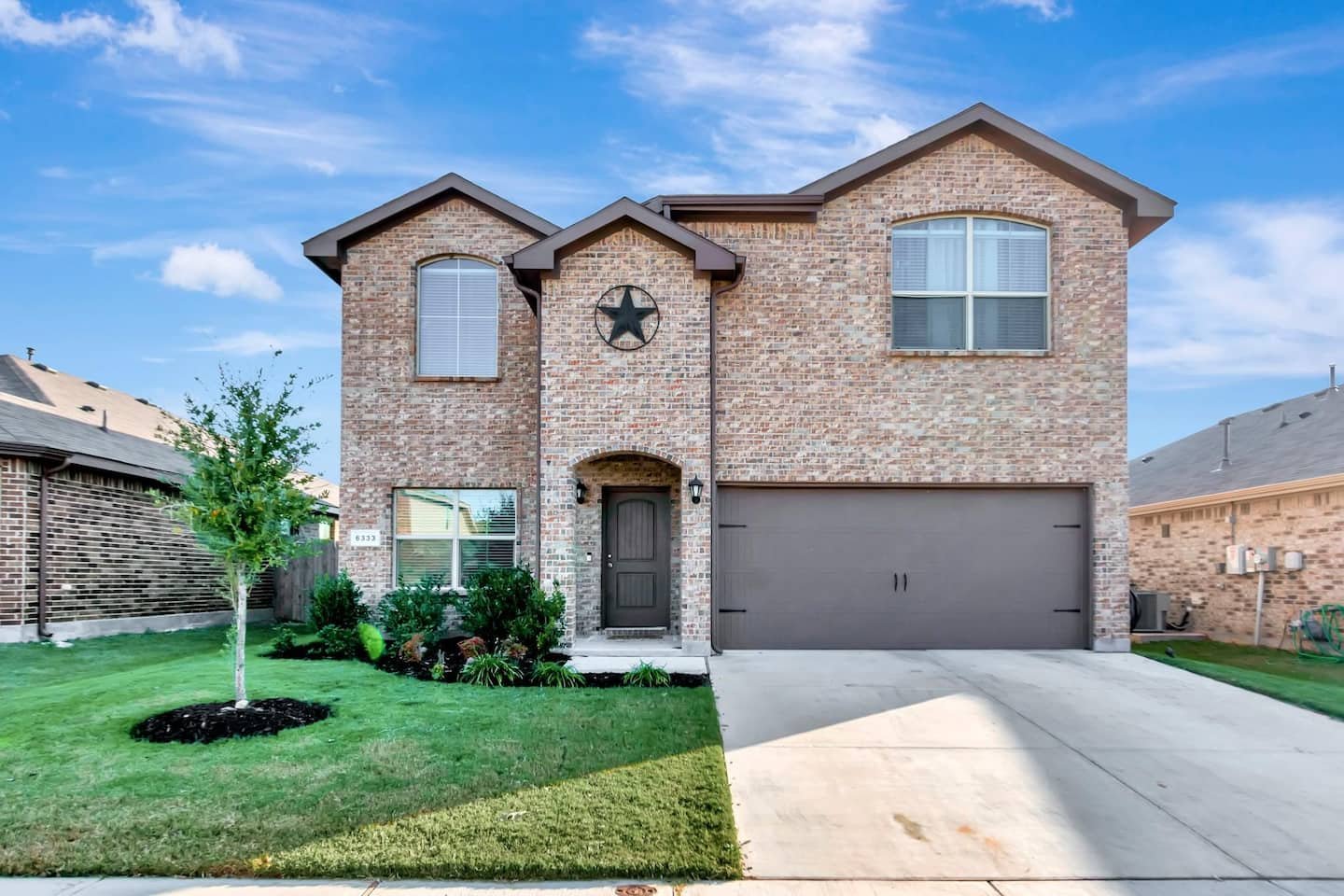 A Spacious and Fully Stocked House — Fort Worth, Texas